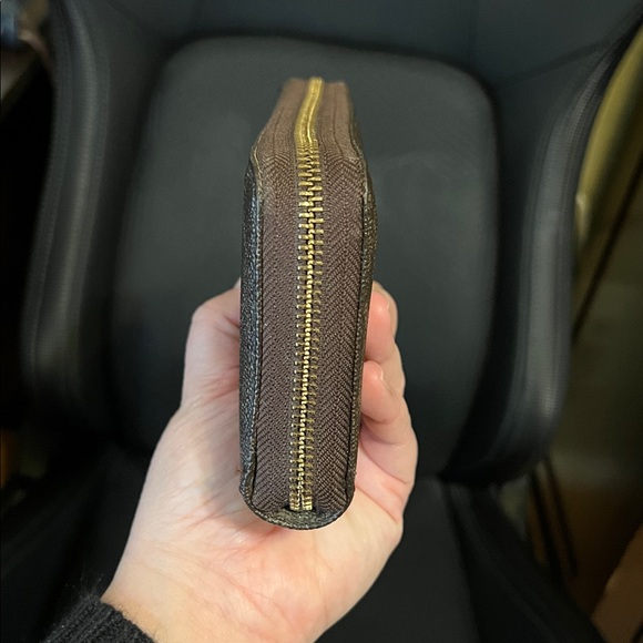 Michael Kors Dark Brown Wallet / Wristlet - Picture 6 of 9